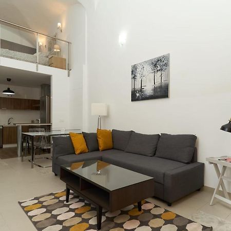 Apartamento Turistico Centro Monumental -- Caces מראה חיצוני תמונה