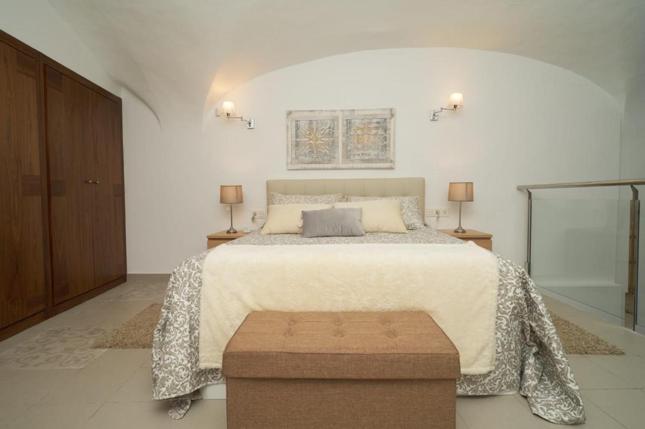 Apartamento Turistico Centro Monumental -- Caces מראה חיצוני תמונה